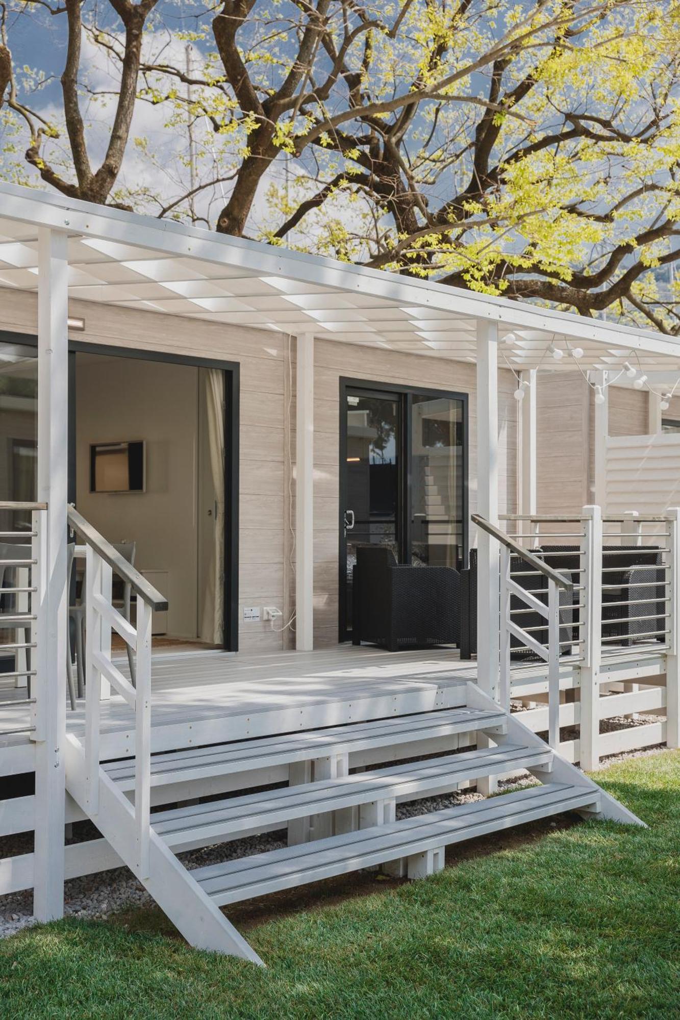 Al Lago Camping & Rooms ริวาเดลการ์ดา ภายนอก รูปภาพ